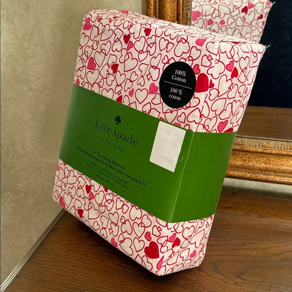 Kate Spade King size Red and Pink Heart Sheet Set.